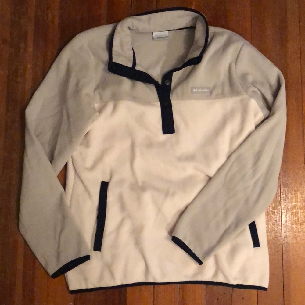 Half bottom up Columbia sweatshirt